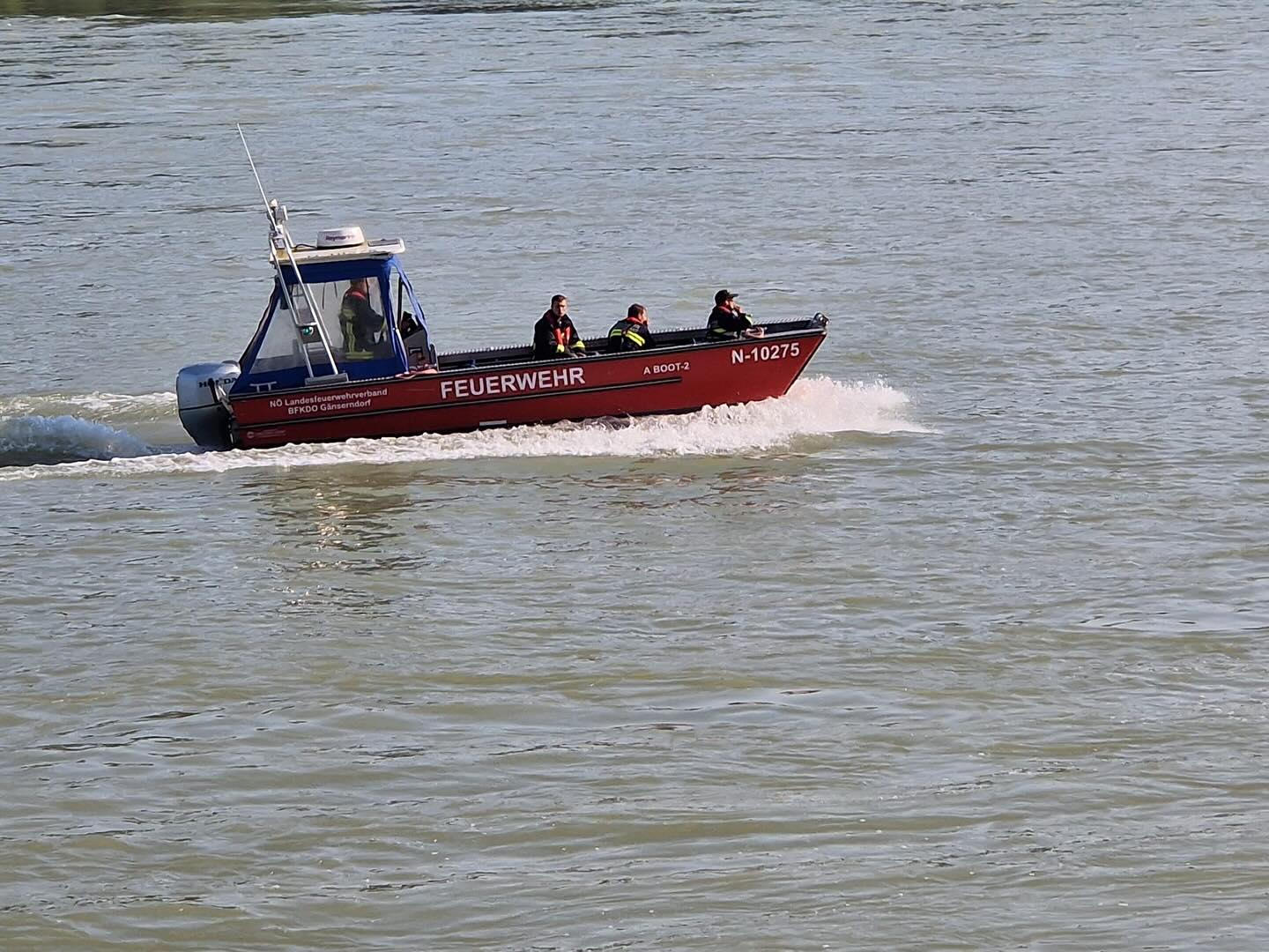20250612 Personensuche auf der Donau